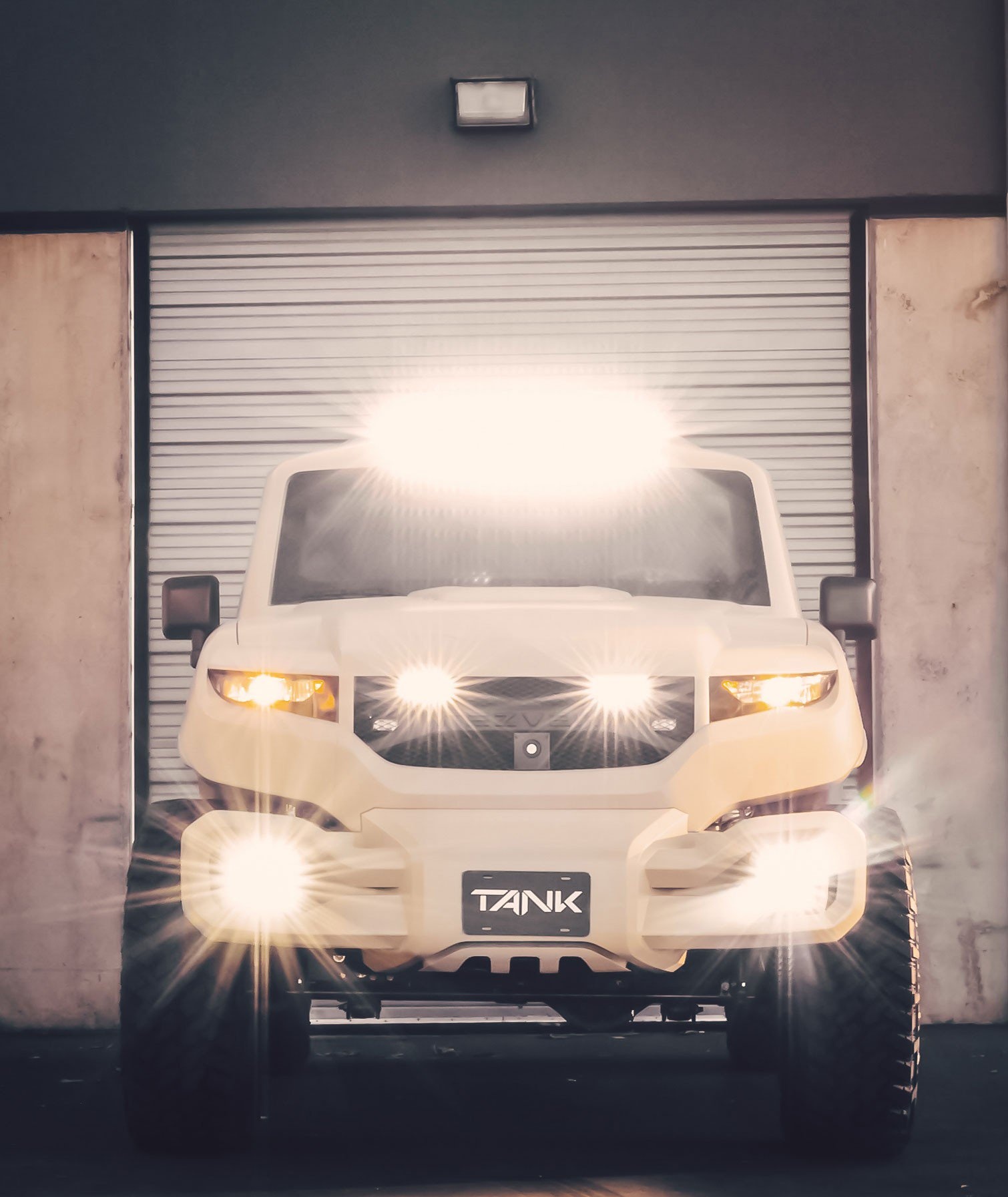 Rezvani Tank - SUV bao ve yeu nhan anh 8