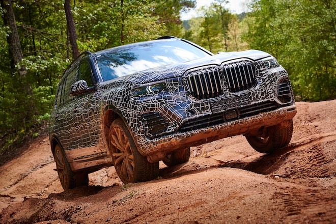 BMW X7 2019 lo dien, canh tranh voi Mercedes GLS hinh anh