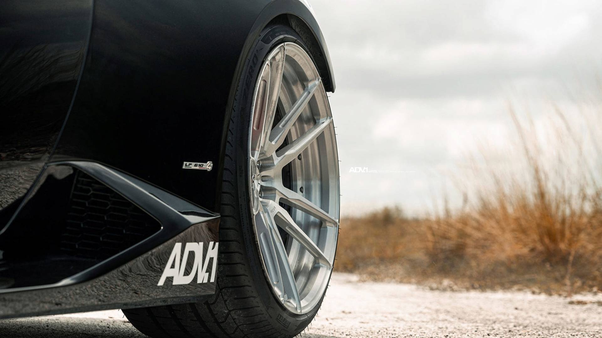 Sieu xe Lamborghini Huracan co thiet ke quai di anh 7