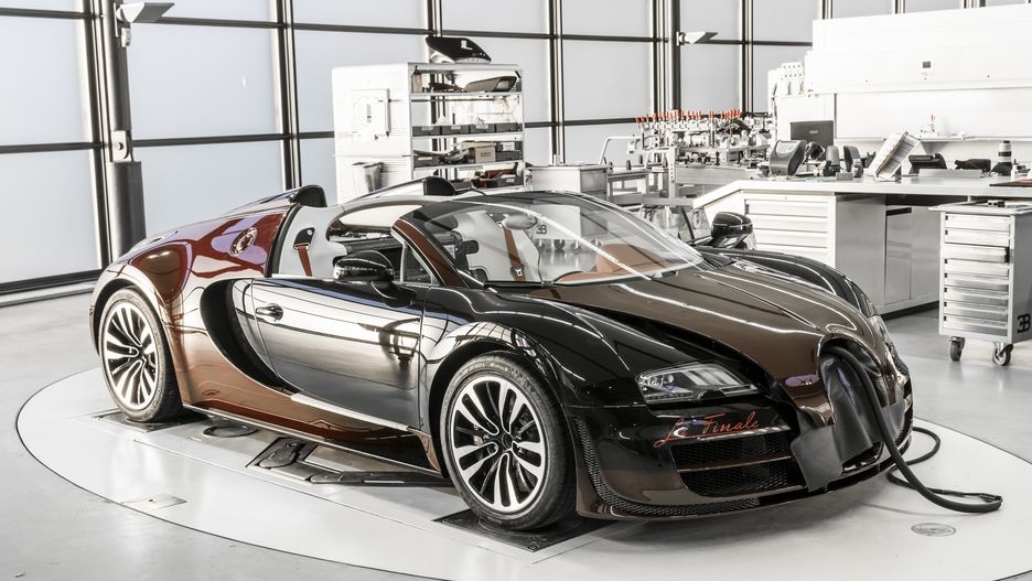 Thay dầu cho Bugatti Veyron tốn 21.000 USD ảnh 1 Thay dau cho Bugatti Veyron ton 21.000 USD anh 1