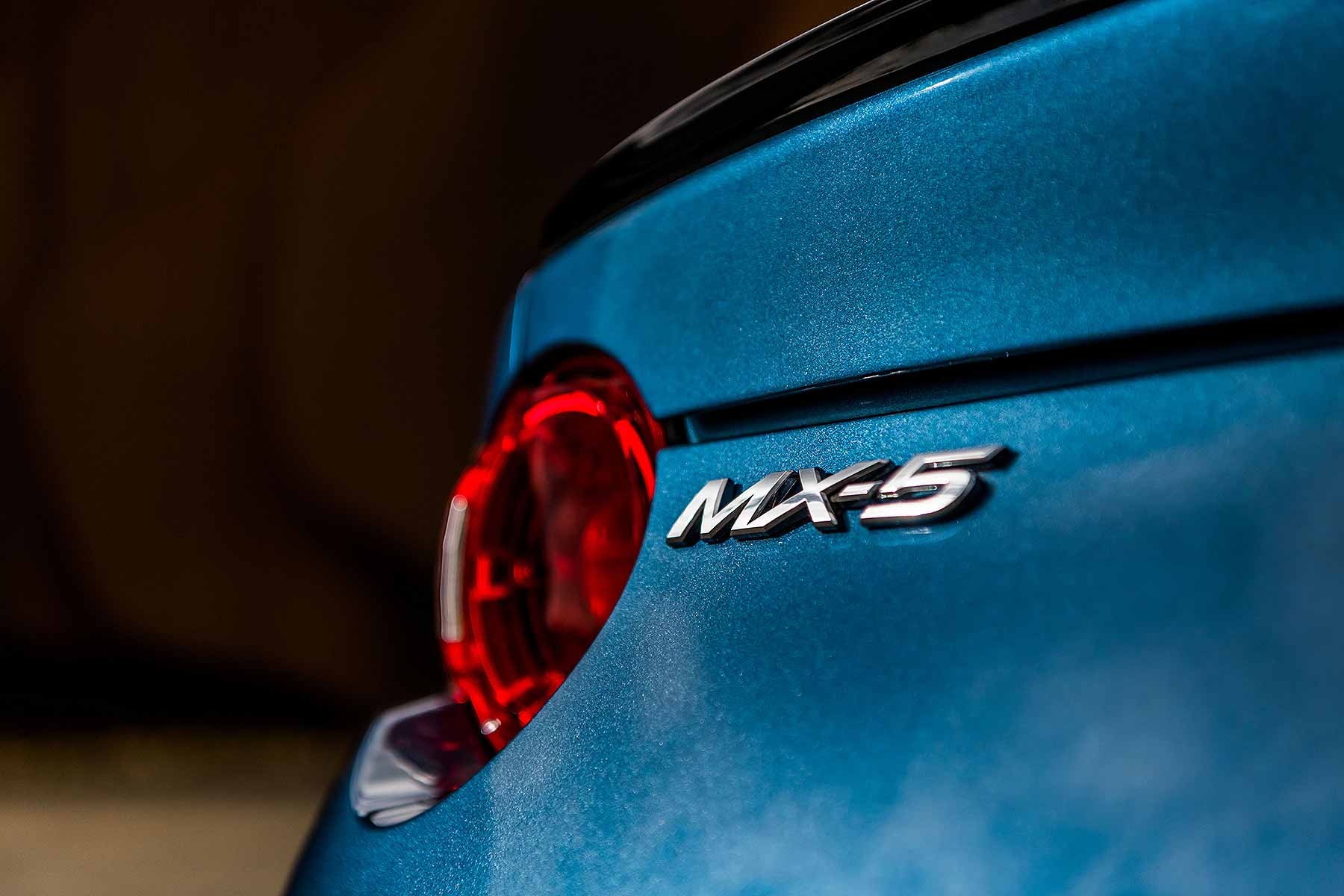 Mazda MX-5 2019 ban tai My va Anh anh 4
