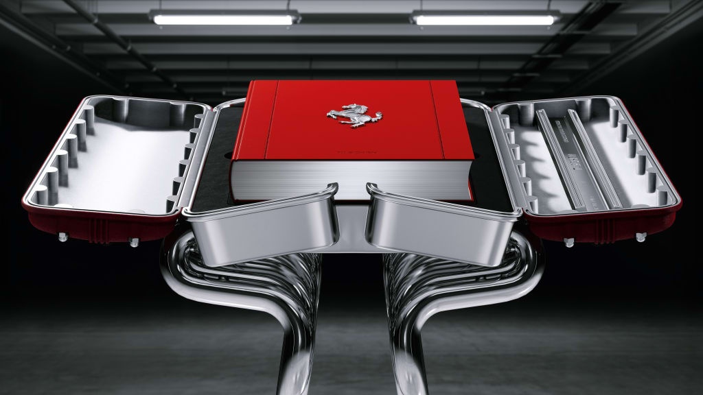 Sách về Ferrari đắt hơn một chiếc Toyota Camry ảnh 1 Sach ve Ferrari dat hon mot chiec Toyota Camry anh 1