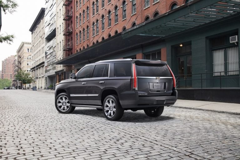 Cadillac Escalade 2020 co ba phien ban dong co anh 3