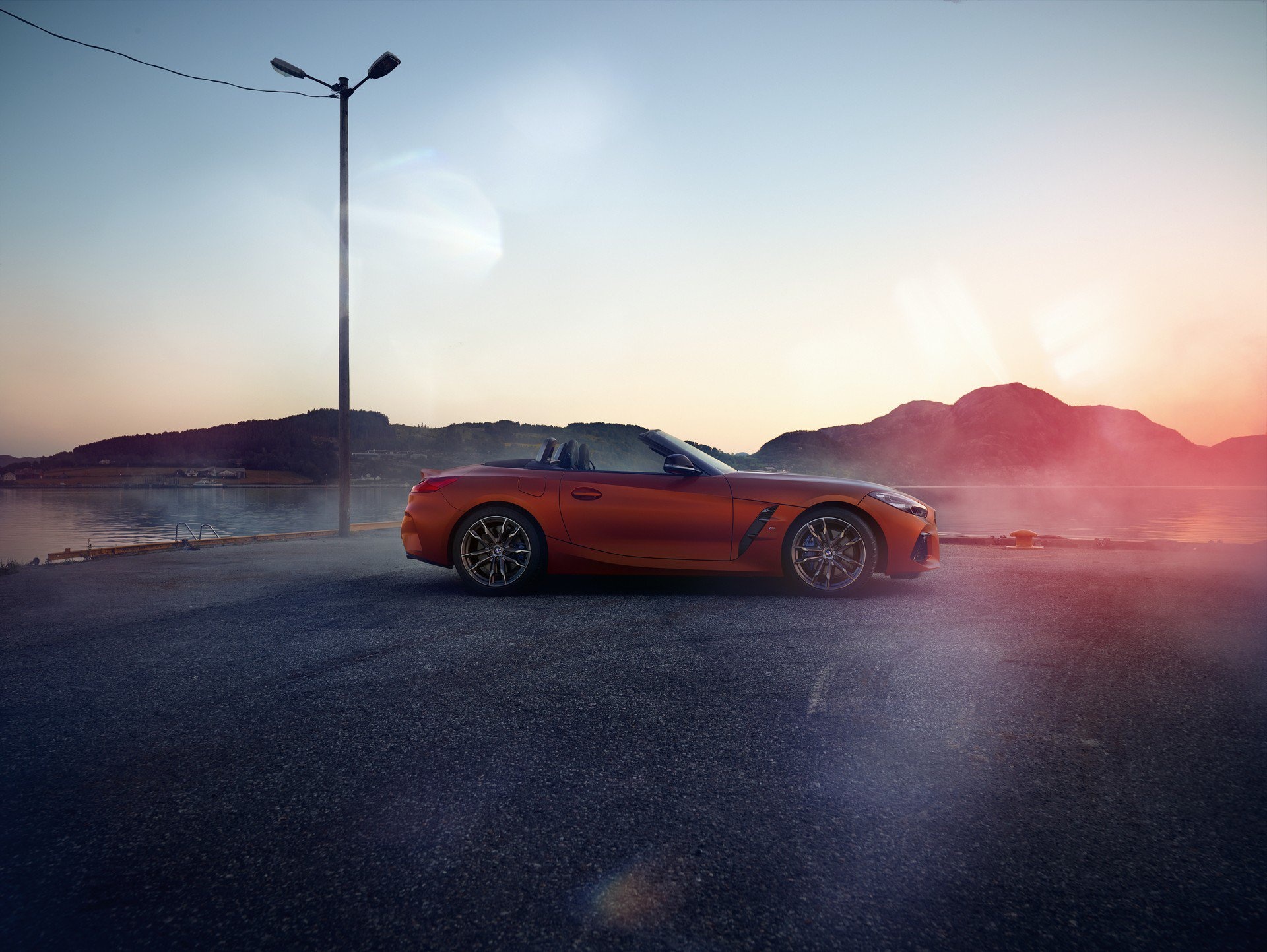 BMW Z4 M40i 2019 hé lộ ảnh 2 BMW Z4 M40i 2019 he lo anh 2