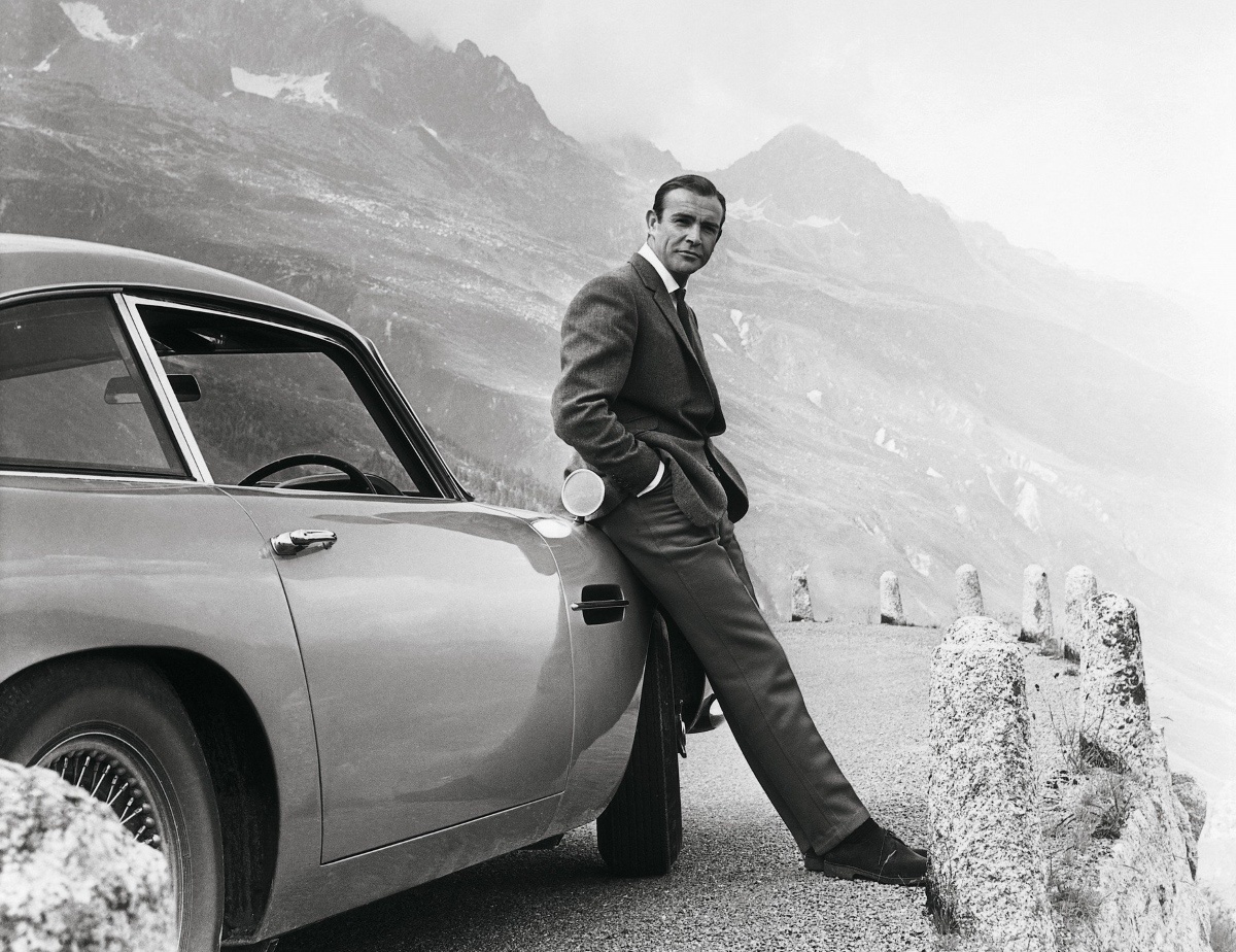 Aston Martin hoi sinh sieu xe James Bond va ban voi gia 3,5 trieu USD hinh anh