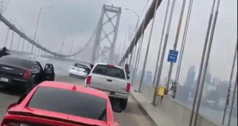 Chan cau o My de drift xe hinh anh