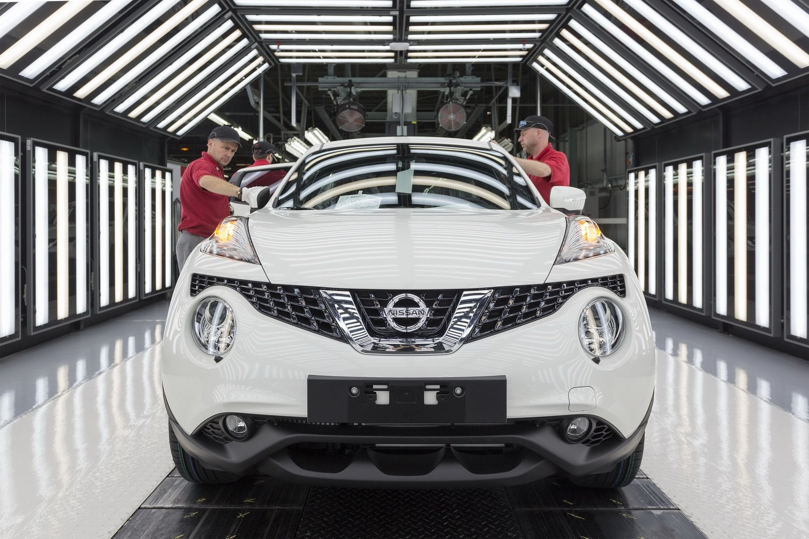 Nissan Juke moi thu hut nho thiet ke khong giong ai anh 5