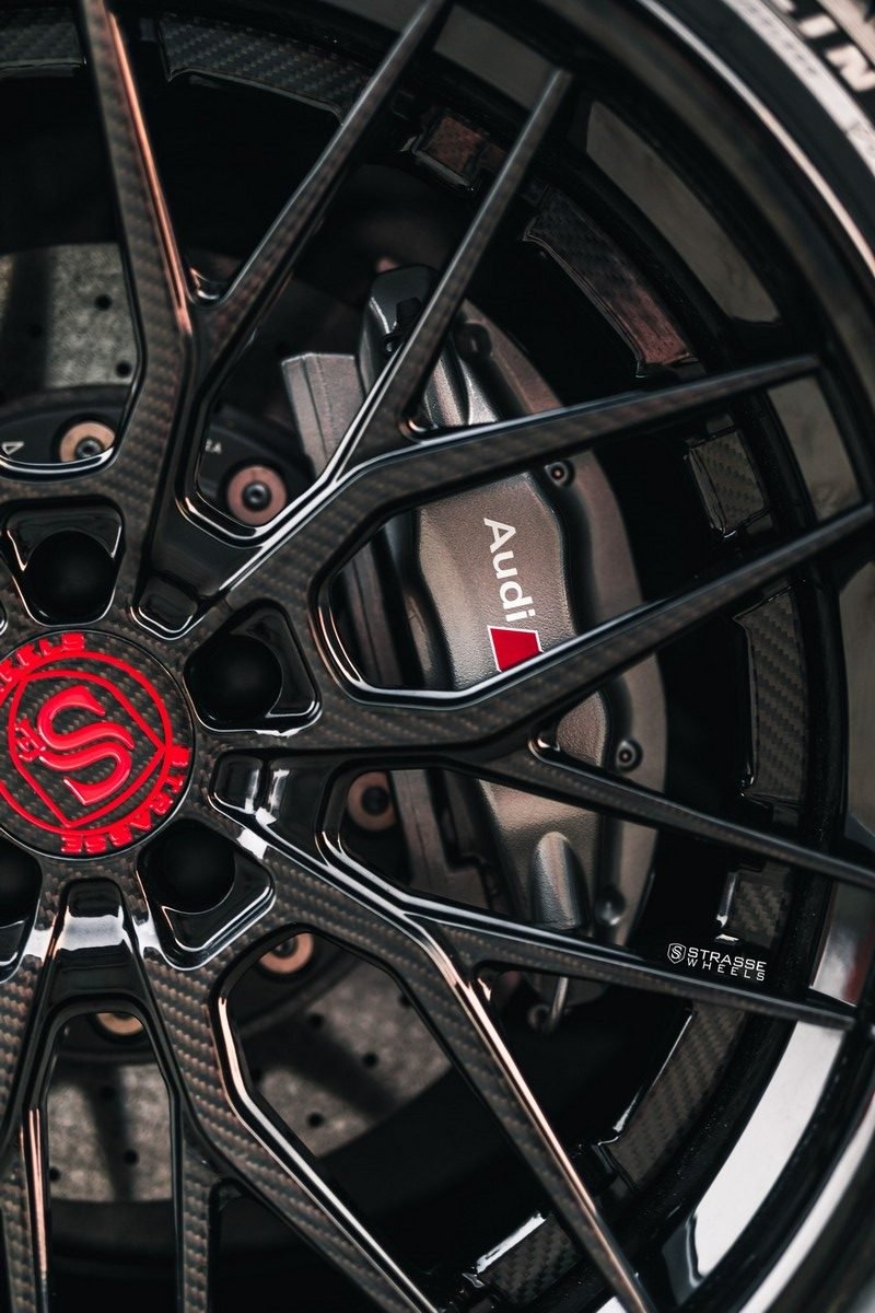 Audi R8 V10 Plus do nhu chien dau co tang hinh anh 4