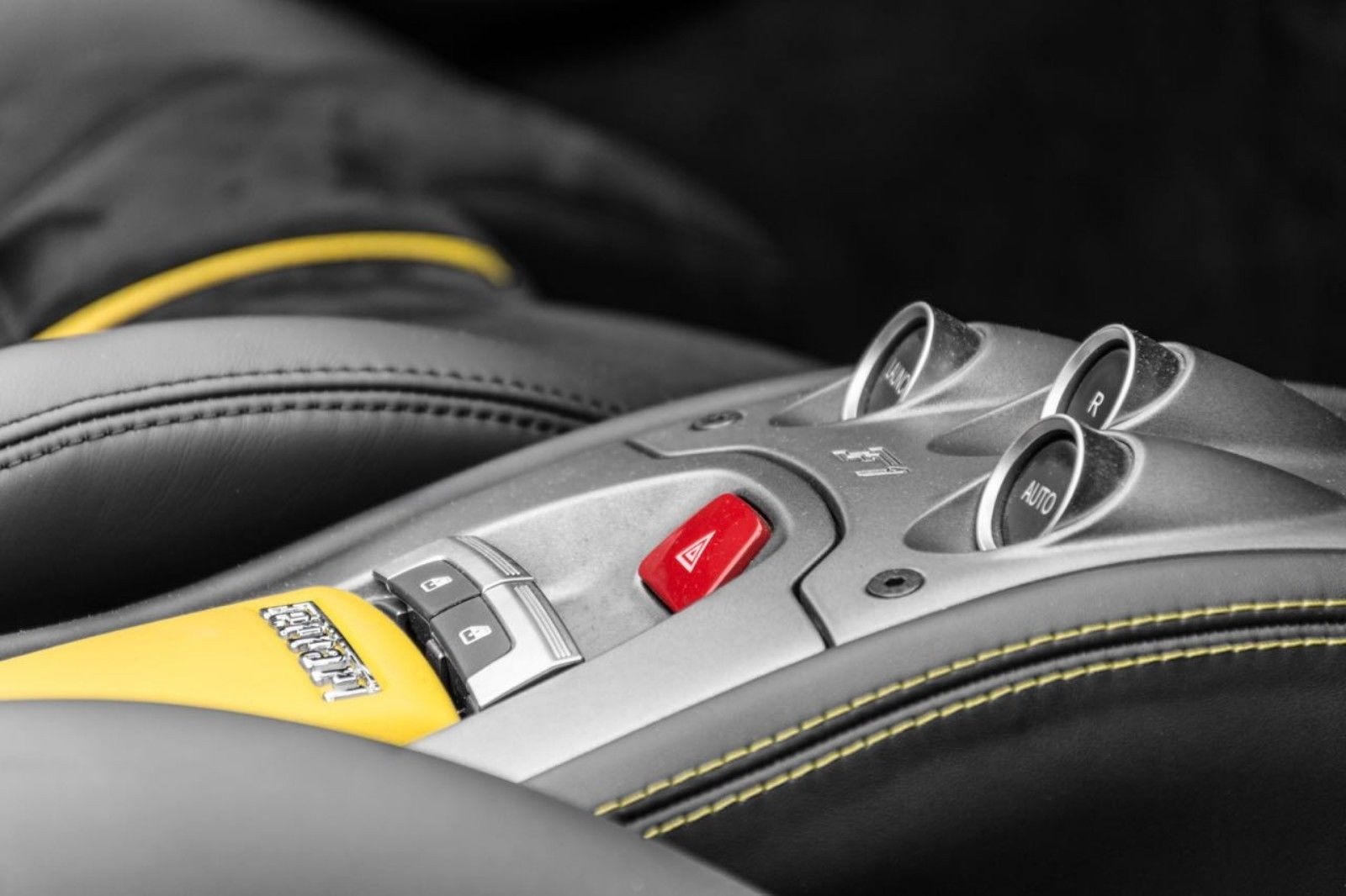 Sieu xe cu Ferrari Sergio gia 4, 1 trieu USD anh 4