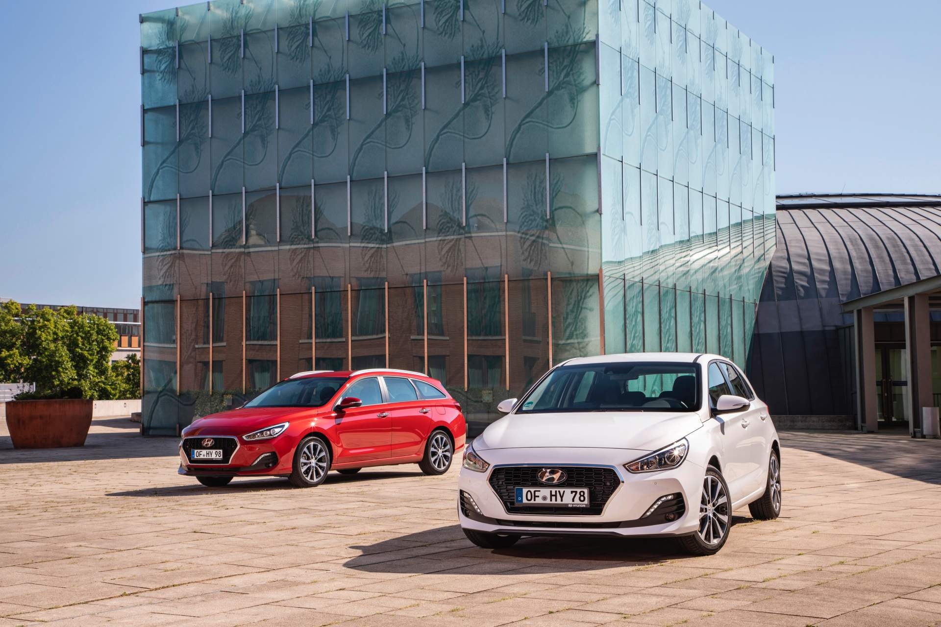 Hyundai i30 2019 nang cap thiet ke va them dong co diesel hinh anh