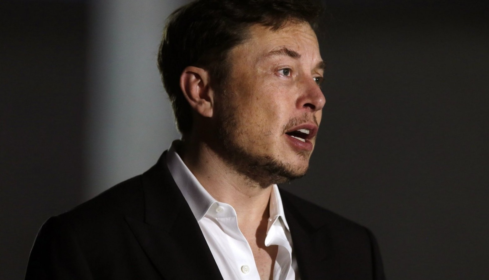 Elon Musk tiep tuc gay bao, goi phong vien la ‘thang khon’ hinh anh