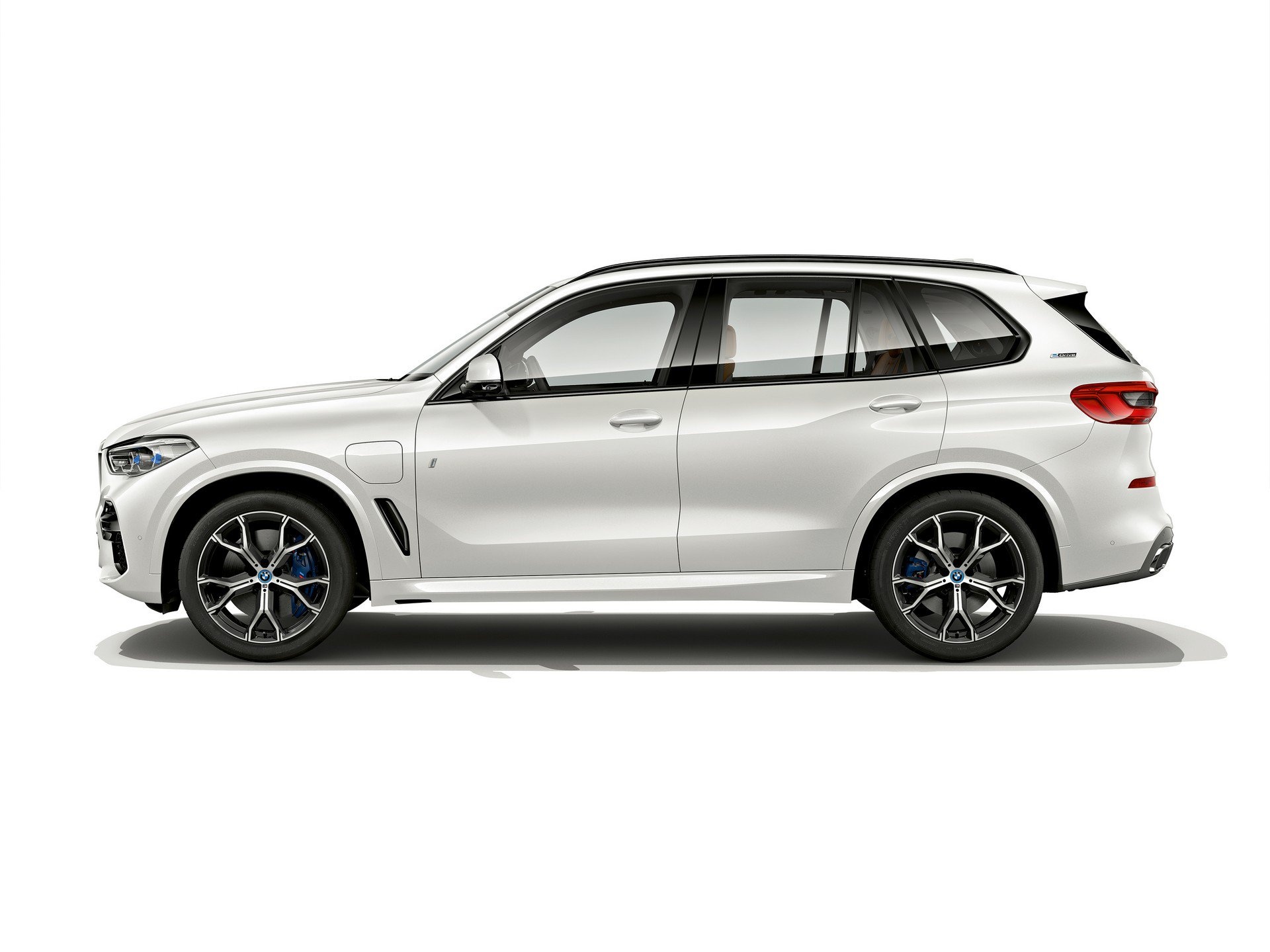 BMW X5 2019 co them ban hybrid manh hon anh 1