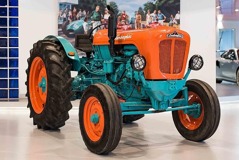 Rao ban may keo Lamborghini anh 2