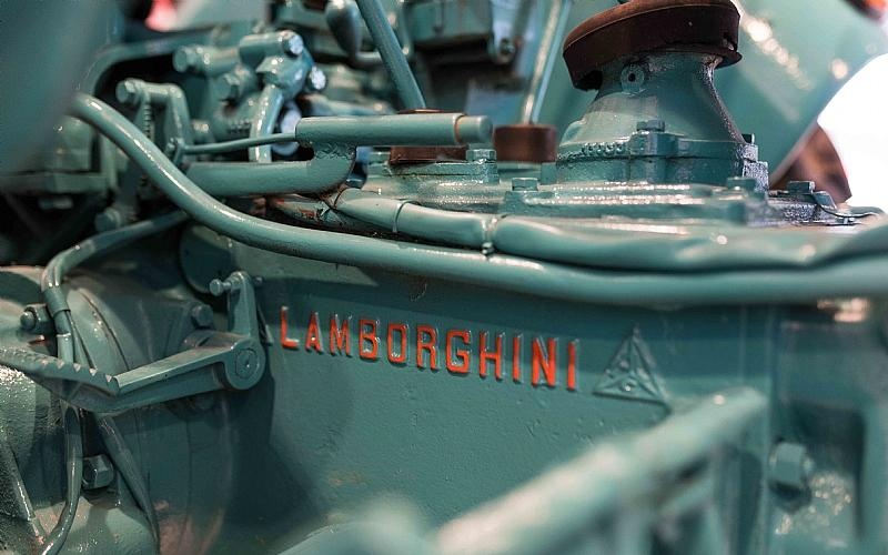 Rao ban may keo Lamborghini anh 5