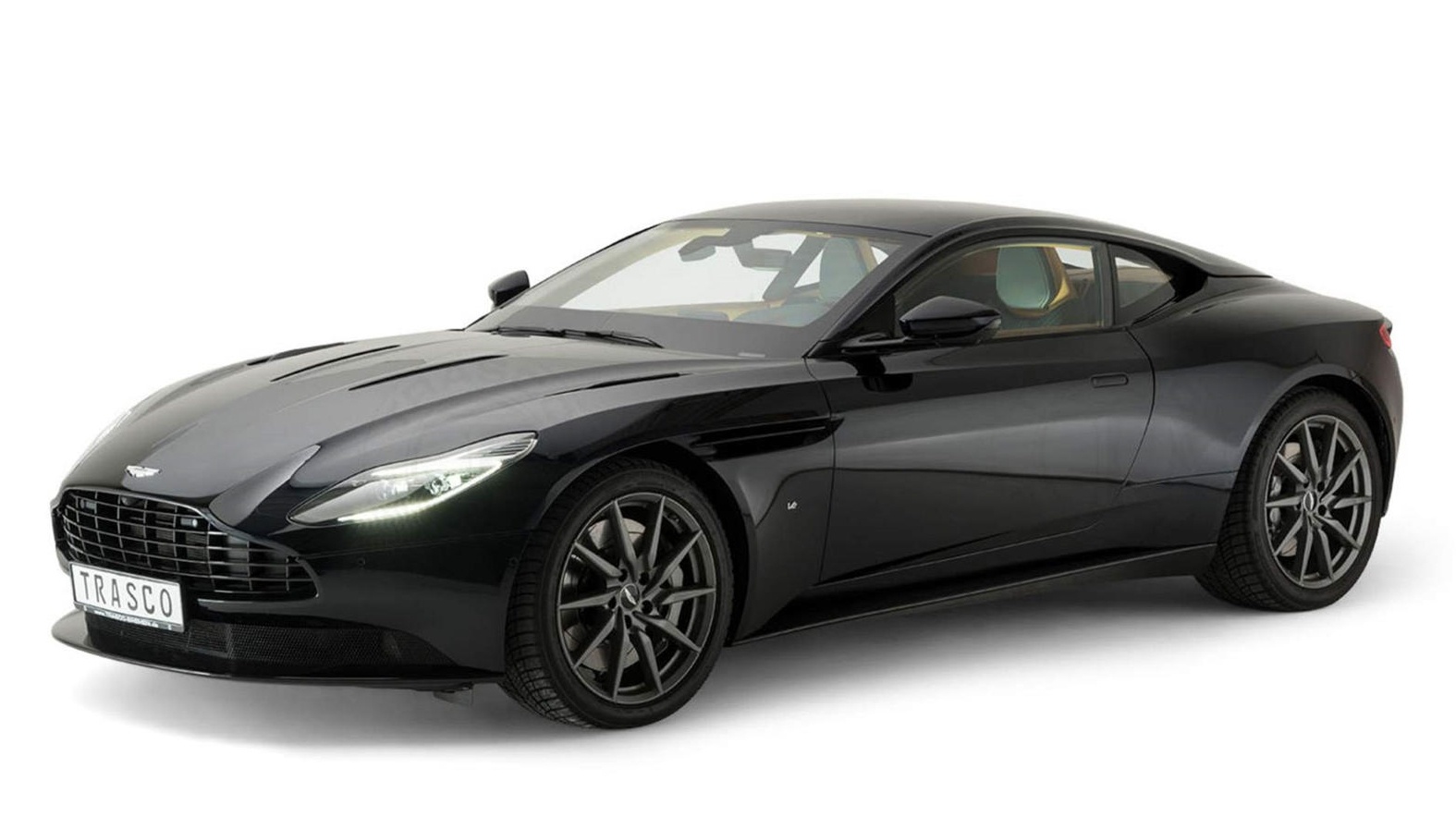 Aston Martin DB11 cua James Bond duoc boc giap anh 1