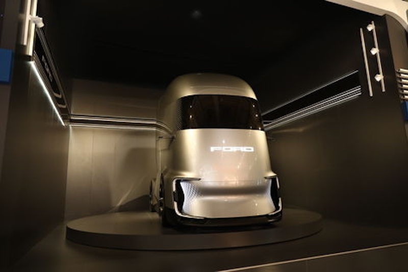 Concept xe dau keo tuong lai cua Ford hinh anh
