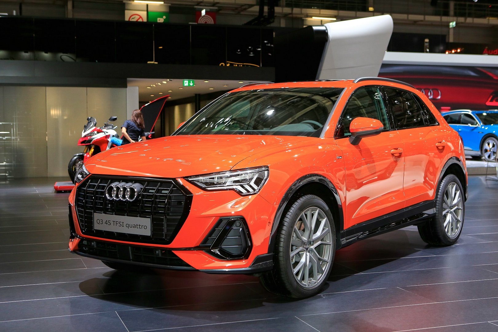 Can canh SUV co nho Audi Q3 2019 vua ra mat hinh anh