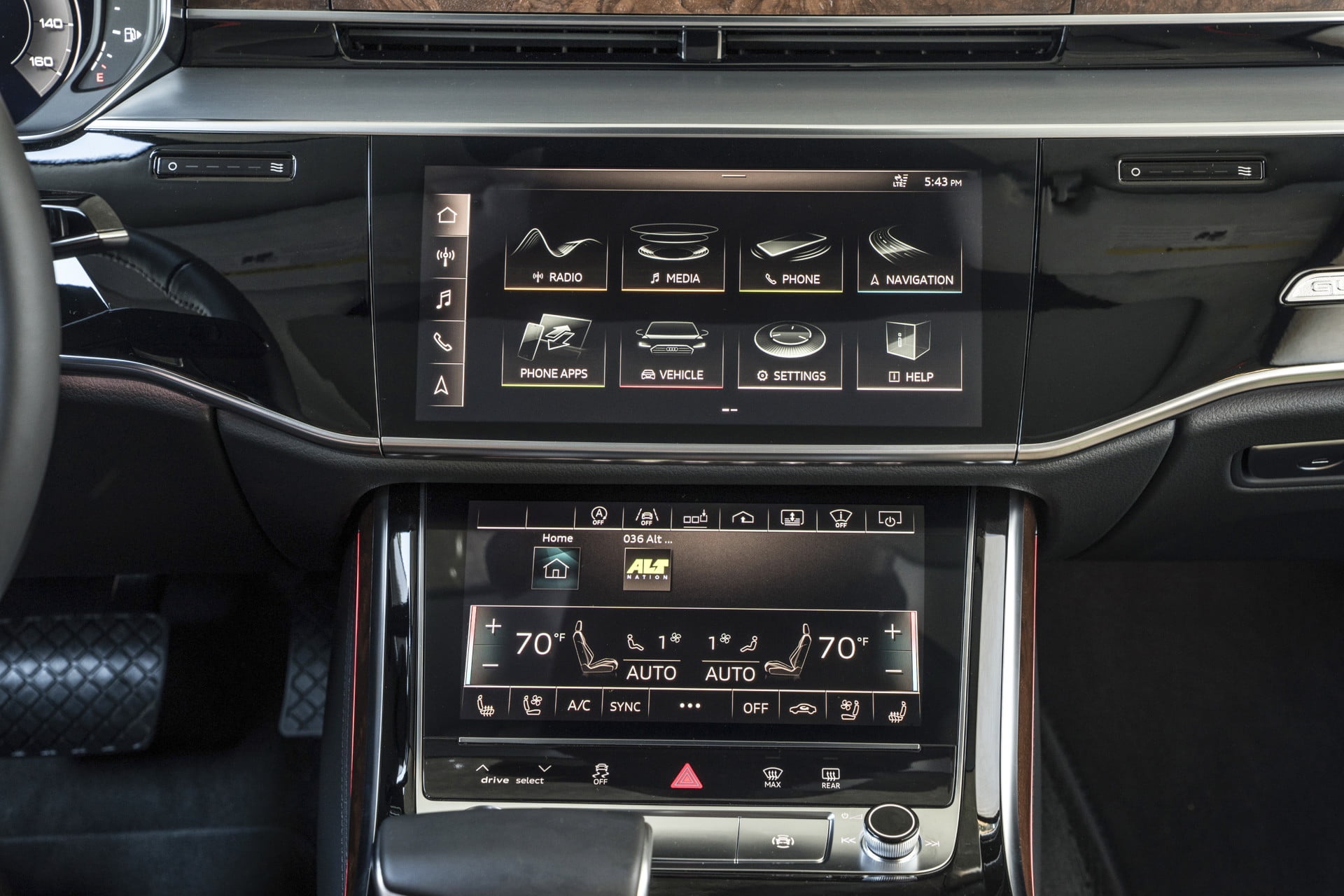 danh gia Audi A8 2019 anh 1