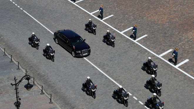 sieu xe Putin chay hang anh 6