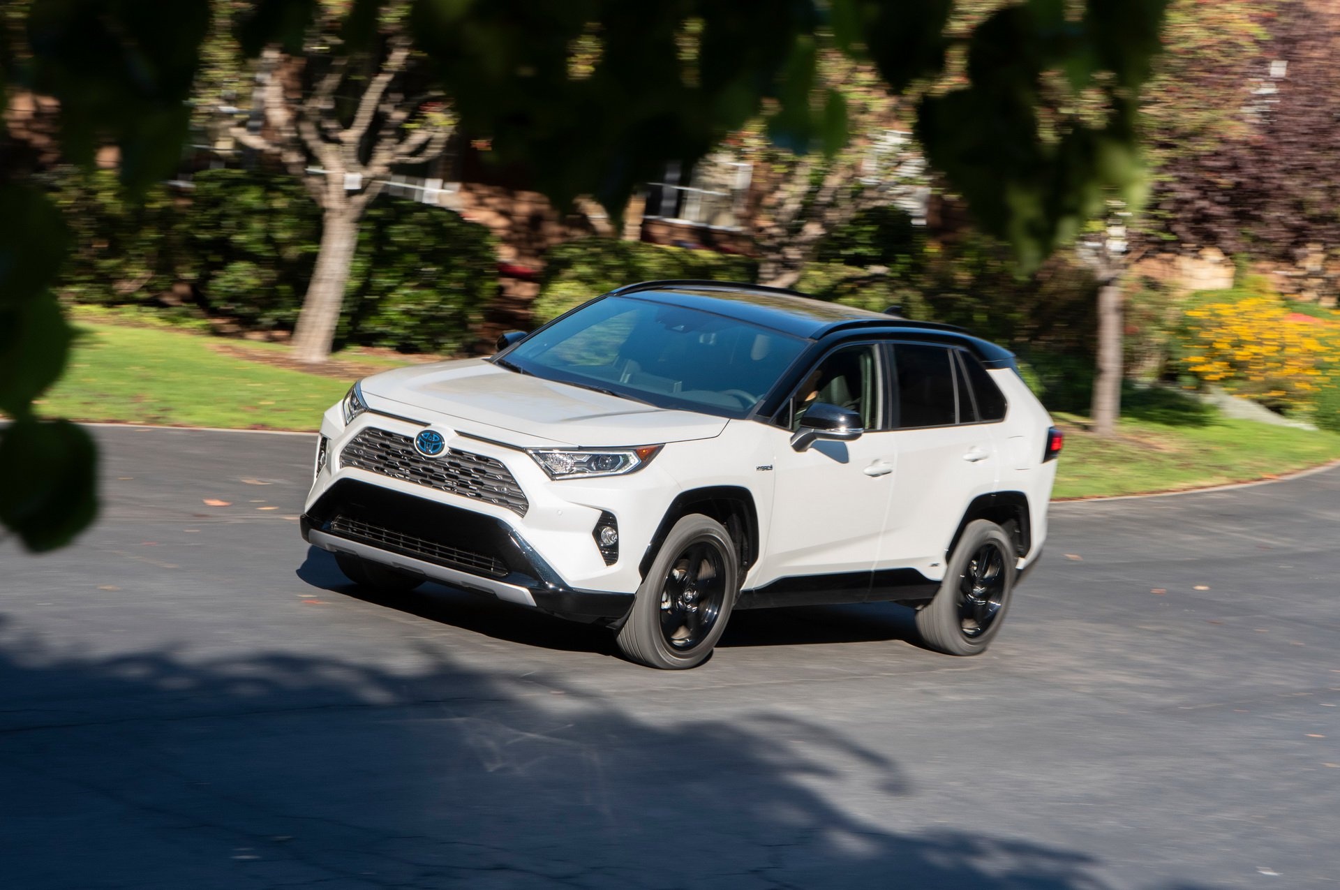 Toyota RAV4 2019 chốt giá từ 26.545 USD ảnh 1 Toyota RAV4 2019 chot gia tu 26.545 USD anh 1