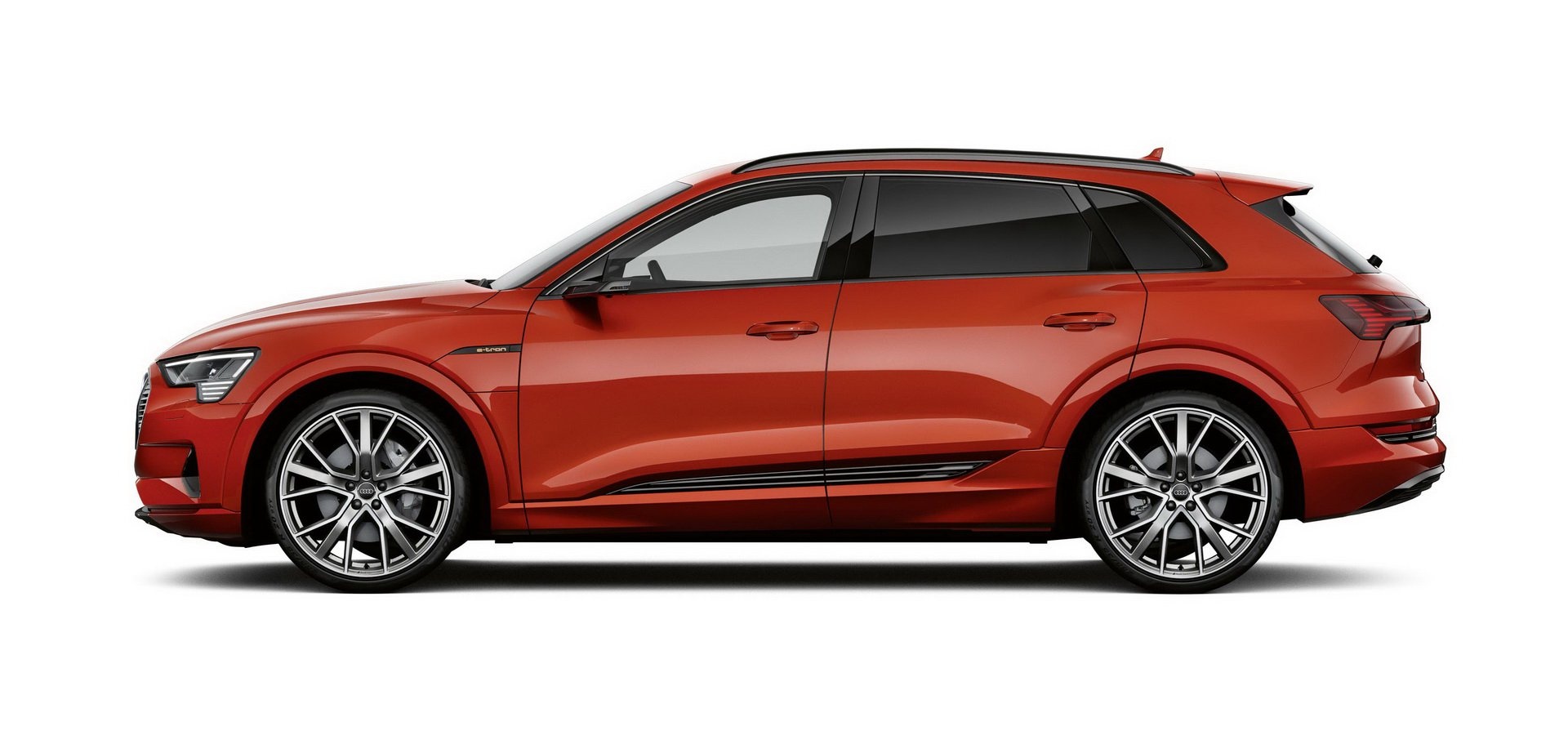 Audi e-tron ban ra tai Anh anh 1