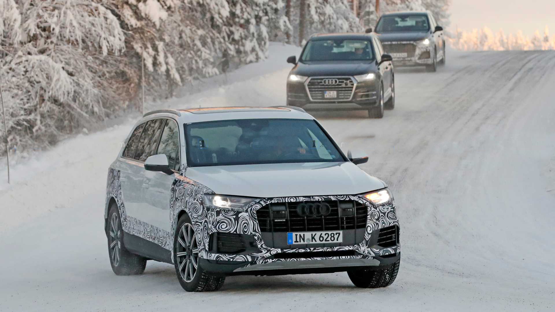 Audi Q7 2020 lo dien tren duong thu, bat ngo thay doi thiet ke hinh anh