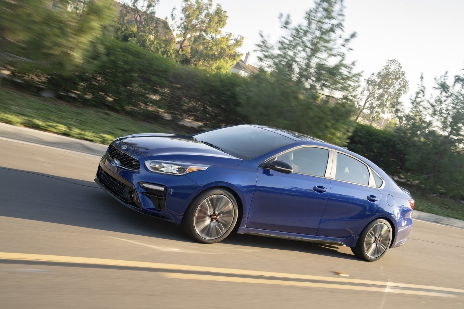Kia Forte GT 2020 - thông minh và mạnh mẽ hơn ảnh 5 Kia Forte GT 2020 - thong minh va manh me hon anh 5