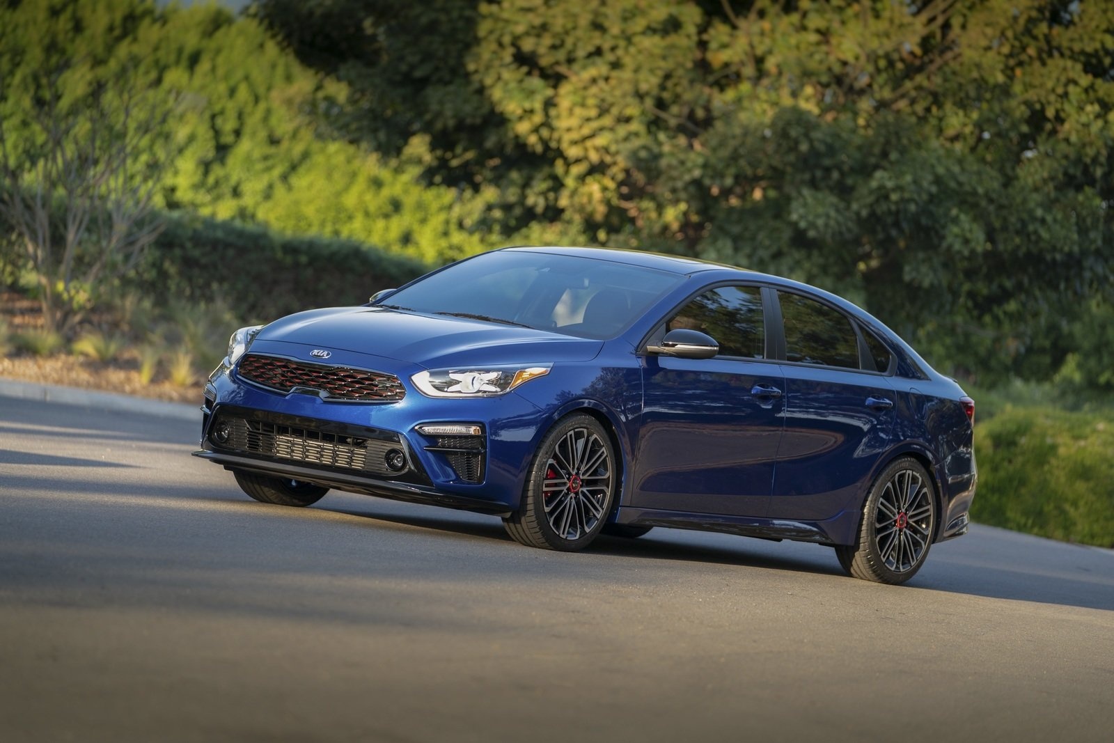 Kia Forte GT 2020 - thông minh và mạnh mẽ hơn ảnh 1 Kia Forte GT 2020 - thong minh va manh me hon anh 1