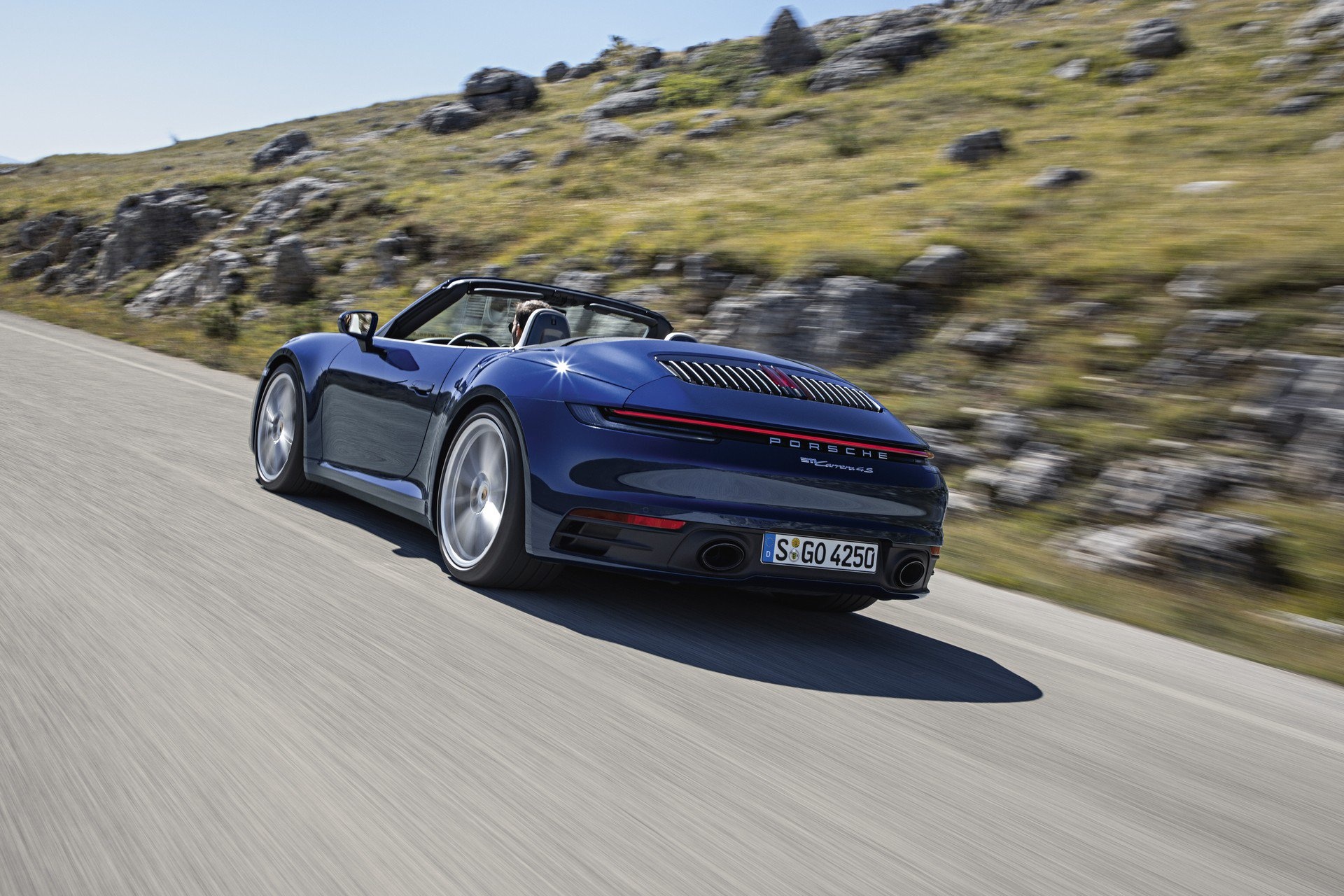 Porsche 911 Cabriolet 2020 ra mắt, mạnh 443 mã lực ảnh 4 Porsche 911 Cabriolet 2020 ra mat, manh 443 ma luc anh 4