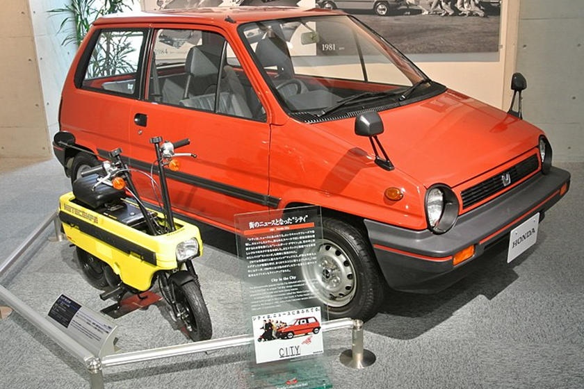 tính năng kỳ quặc trên xe hơi ảnh 17 tinh nang ky quac tren xe hoi anh 17