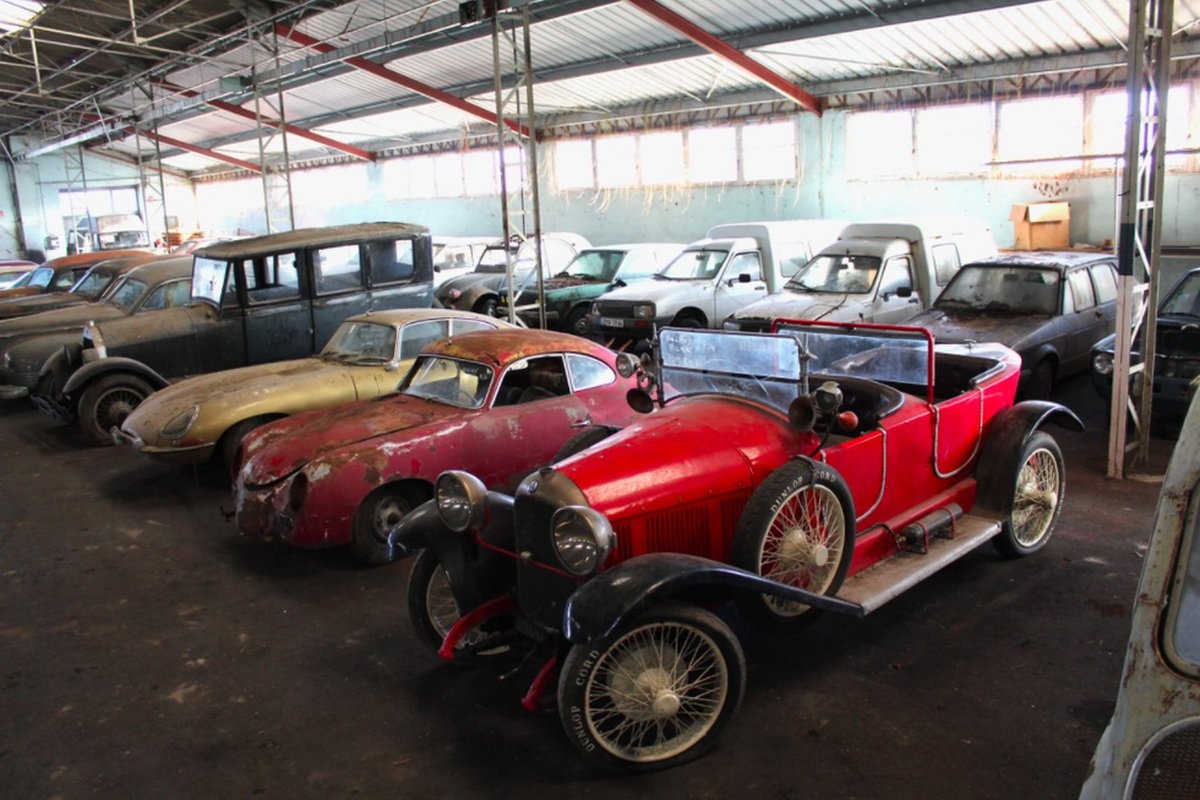 Phat hien Lamborghini Miura trong kho xe co o Phap anh 9