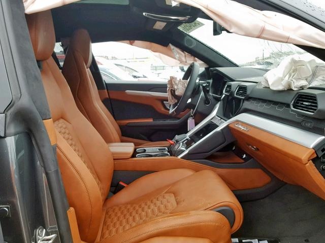 Lamborghini Urus nát đầu được trả trên 110.000 USD ảnh 3 Lamborghini Urus nat dau duoc tra tren 110.000 USD anh 3