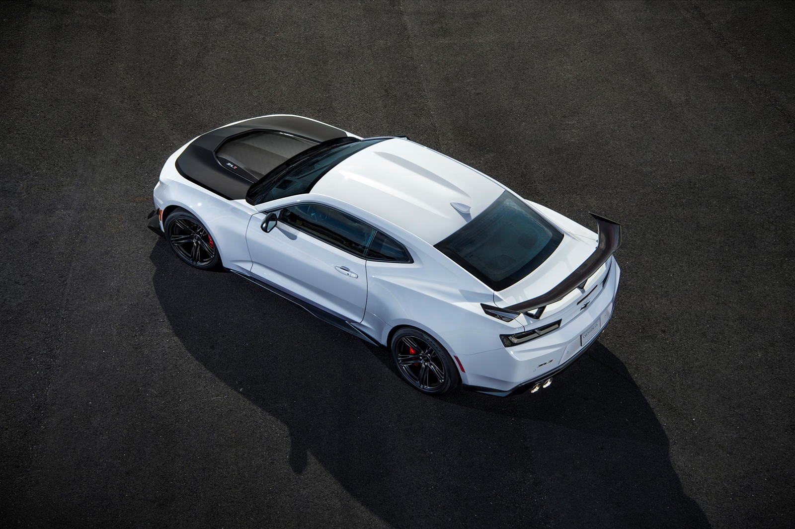 ‘Quái vật’ đường đua Chevrolet Camaro ZL1 1LE 2019 ảnh 4 ‘Quai vat’ duong dua Chevrolet Camaro ZL1 1LE 2019 anh 4