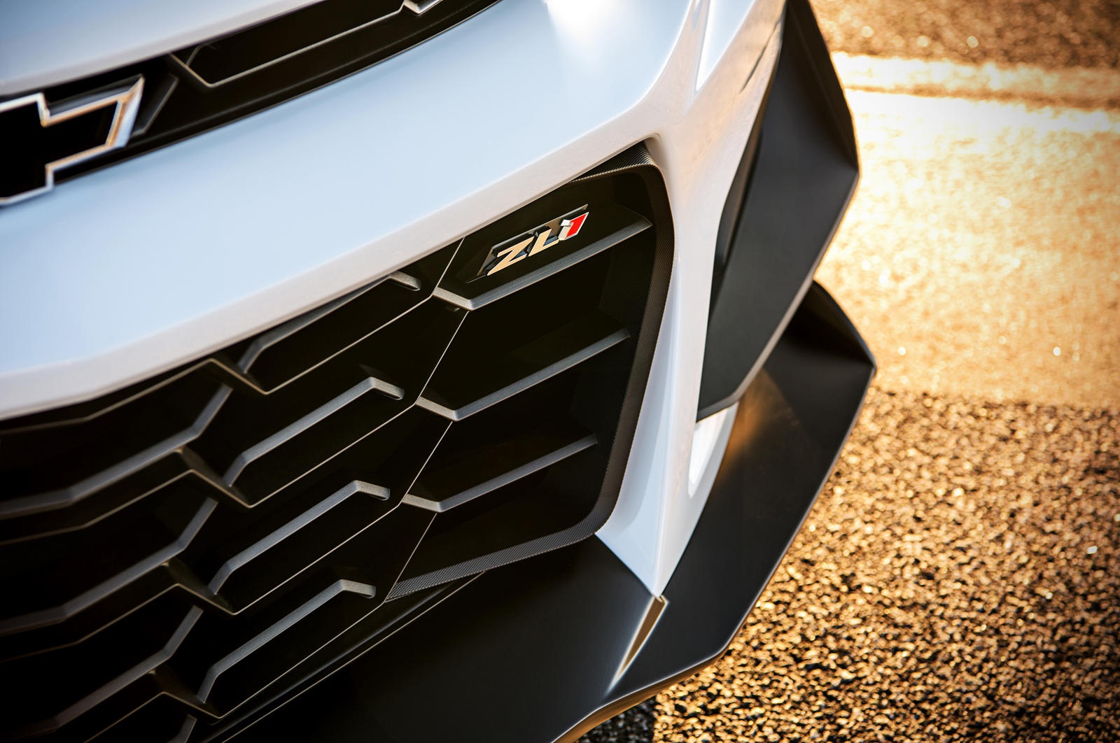 ‘Quái vật’ đường đua Chevrolet Camaro ZL1 1LE 2019 ảnh 5 ‘Quai vat’ duong dua Chevrolet Camaro ZL1 1LE 2019 anh 5