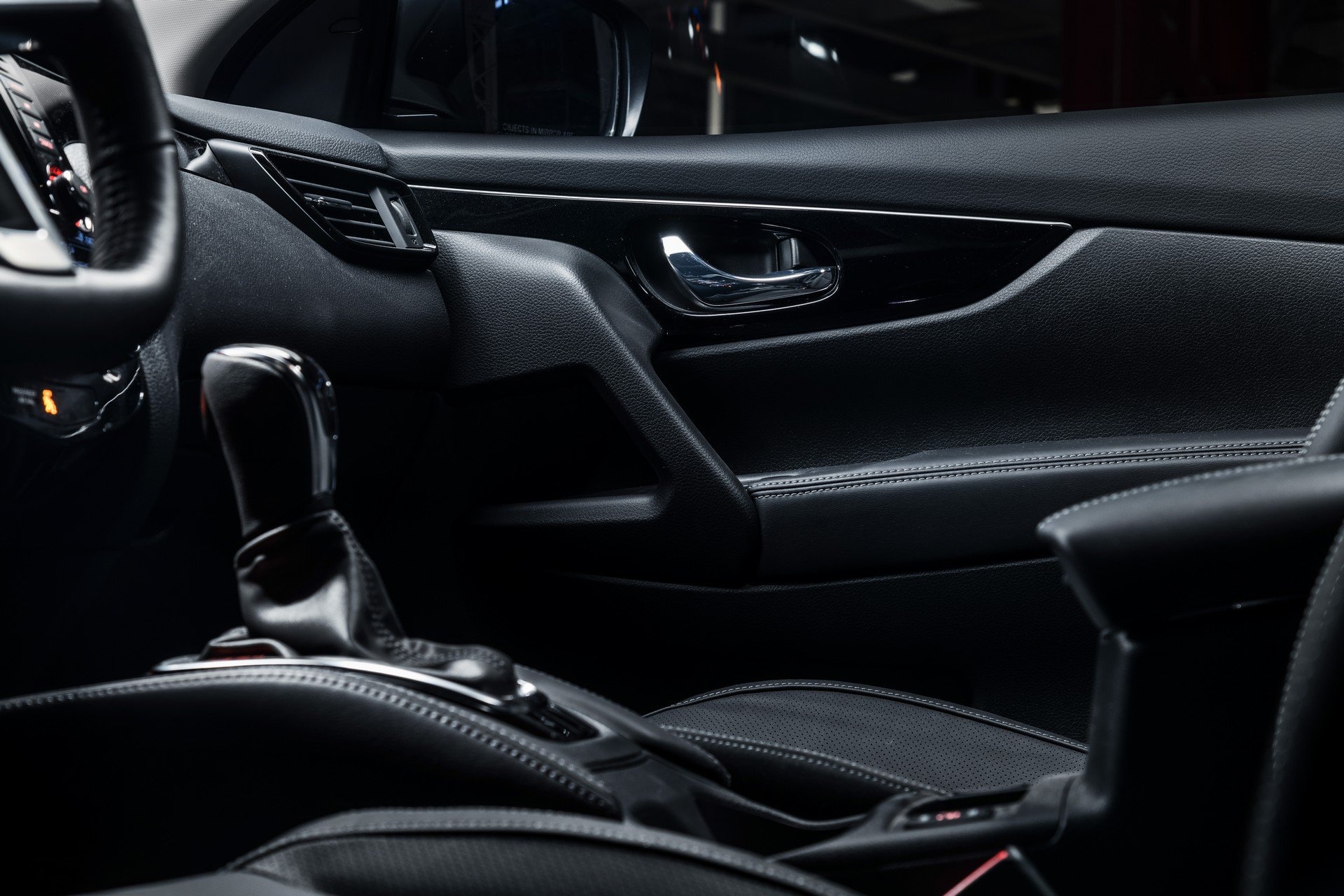 Nissan X-Trail ban thu nho anh 5