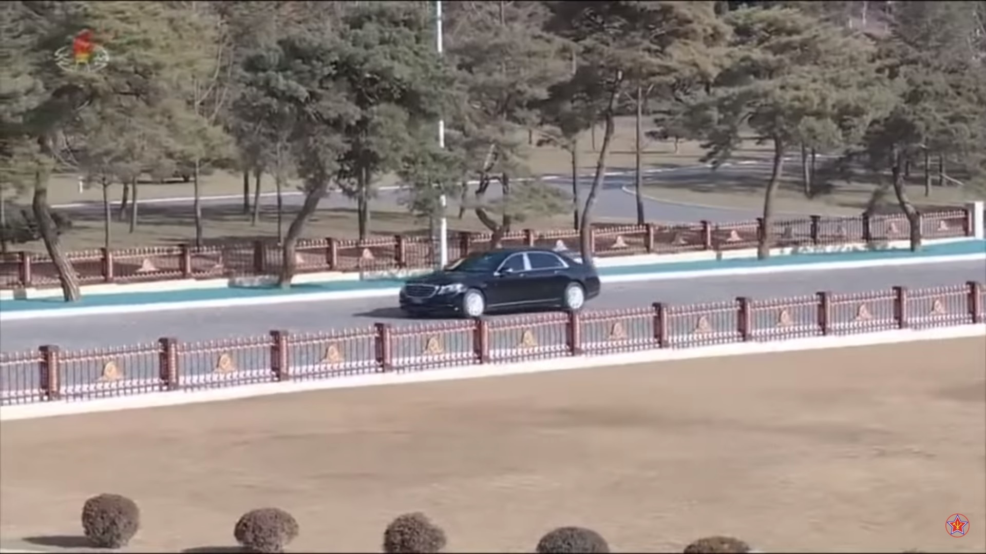 Kim Jong Un tậu Mercedes-Maybach S600 chống đạn mới ảnh 1 Kim Jong Un tau Mercedes-Maybach S600 chong dan moi anh 1