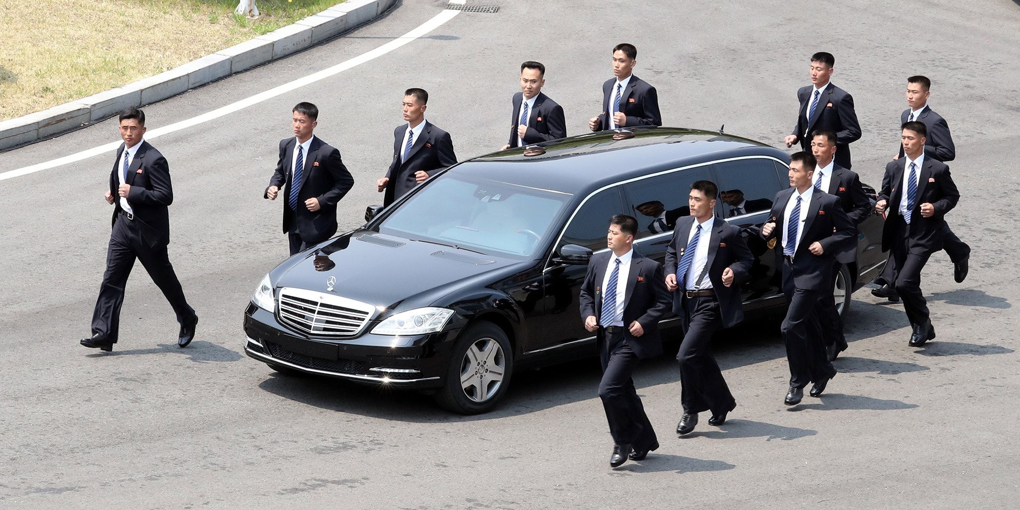 Kim Jong Un tau Mercedes-Maybach S600 chong dan moi anh 5