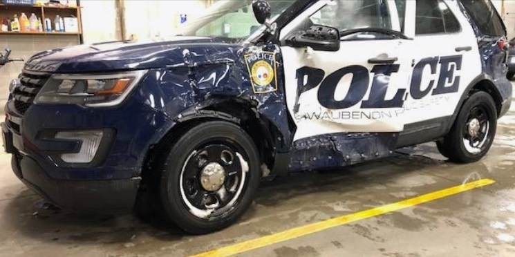 rơmoóc đâm xe cảnh sát Mỹ ảnh 1 romooc dam xe canh sat My anh 1