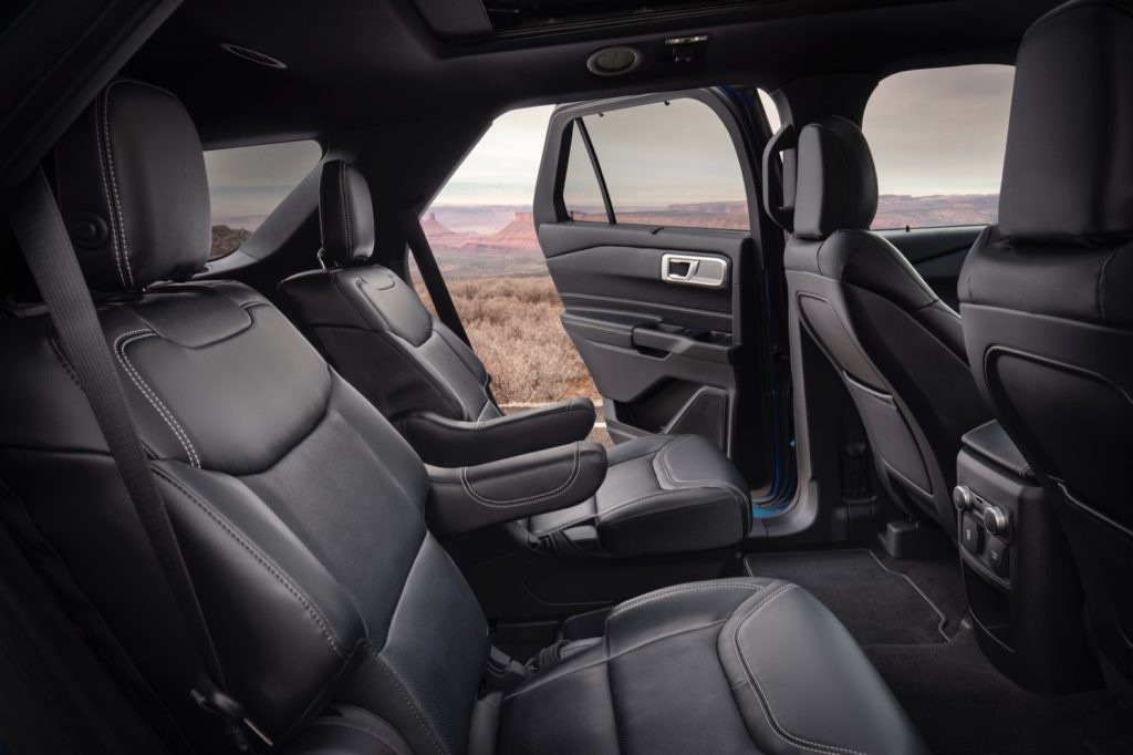 gia ban Ford Explorer 2020 tai My anh 7