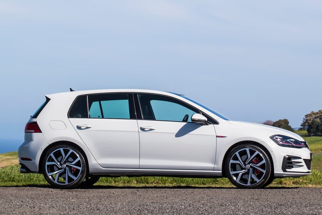 Volkswagen Golf GTI 2019 giá 34.000 USD ảnh 6 Volkswagen Golf GTI 2019 gia 34.000 USD anh 6