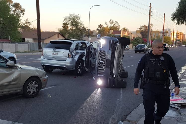 bi xe tu lai Uber dam,  kien doi boi thuong 10 trieu USD anh 2