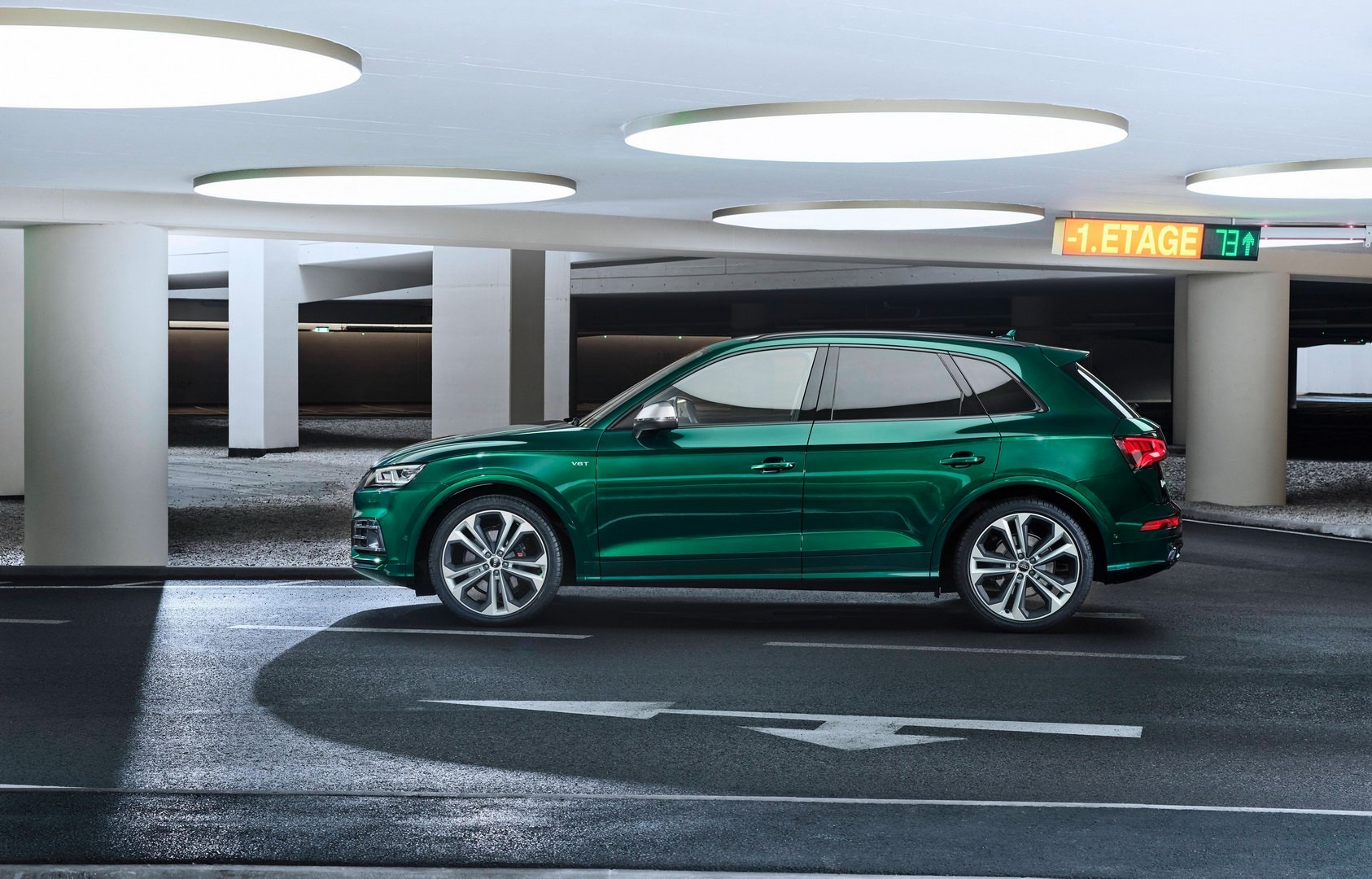 SUV máy dầu Audi SQ5 TDI 2019 ảnh 8 SUV may dau Audi SQ5 TDI 2019 anh 8