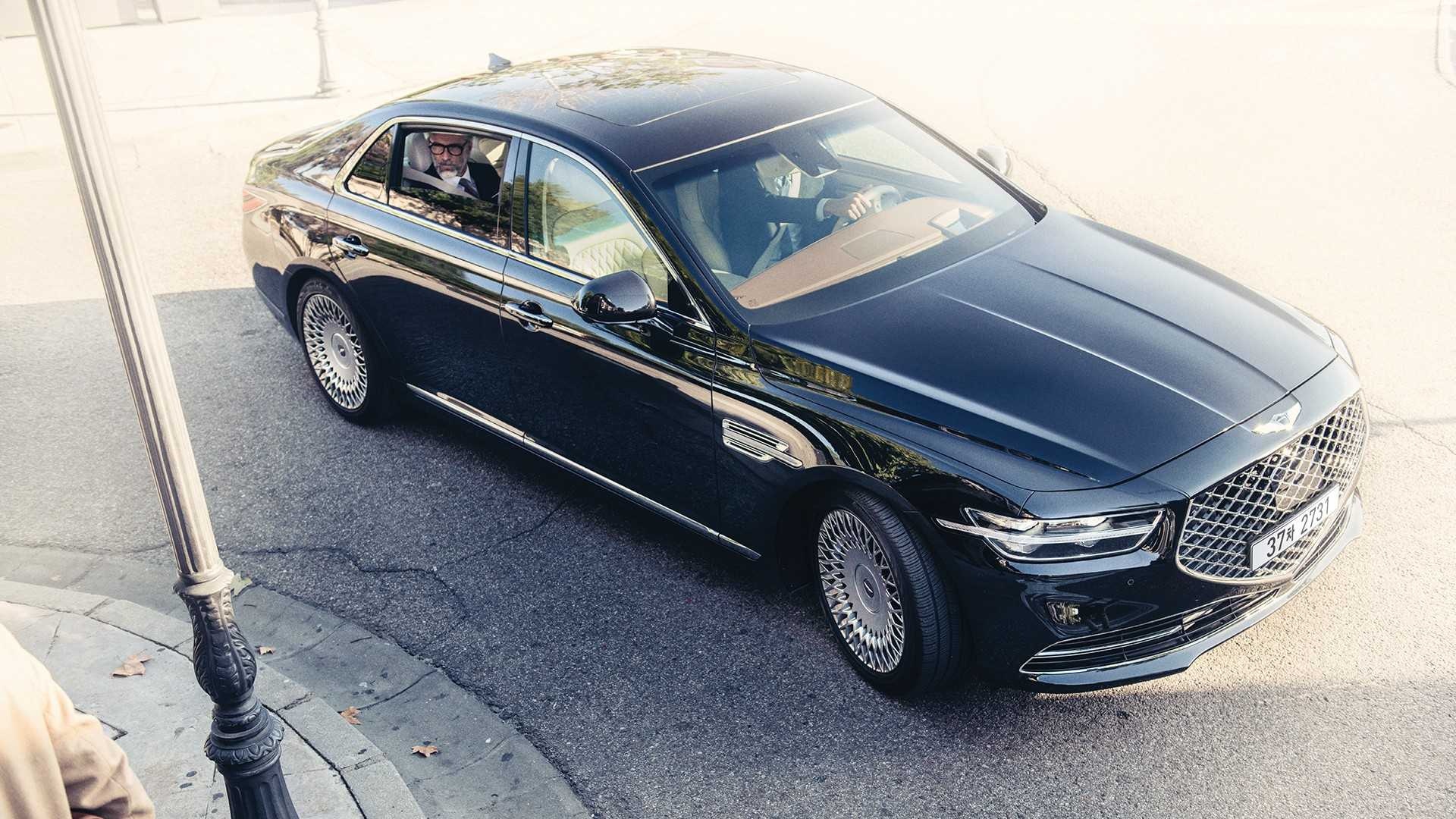 Genesis G90 Limousine canh tranh voi Maybach anh 6