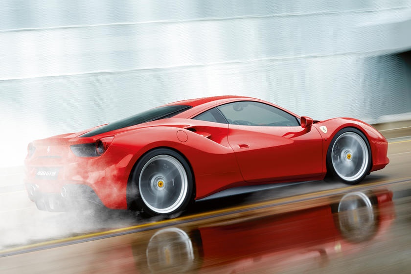 Khong lai duoc Ferrari so tu dong, trom sieu xe bo cua chay lay nguoi hinh anh