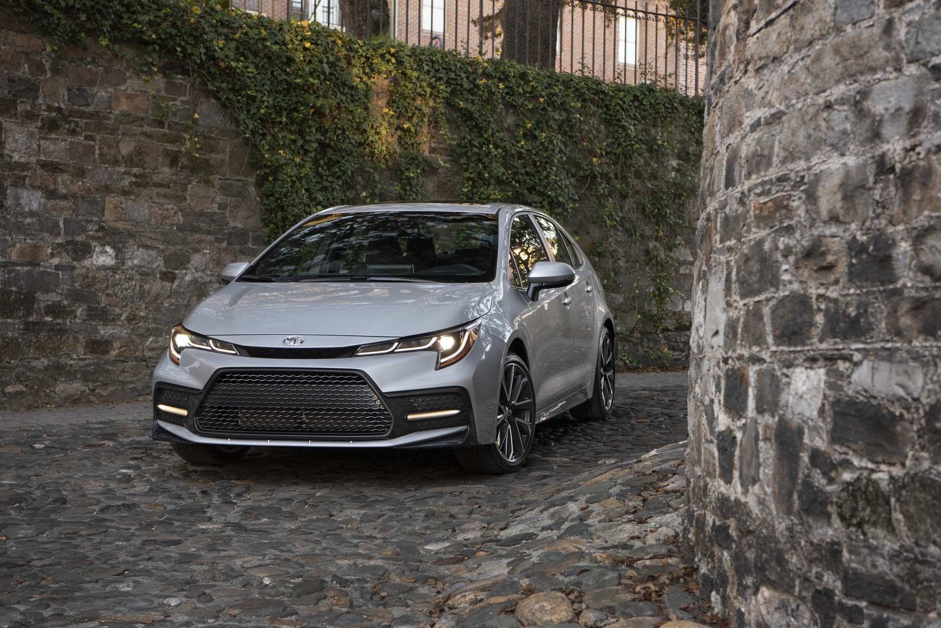 Toyota Corolla 2020 nâng cấp nhiều,  giá tăng ảnh 9 Toyota Corolla 2020 nang cap nhieu,  gia tang anh 9