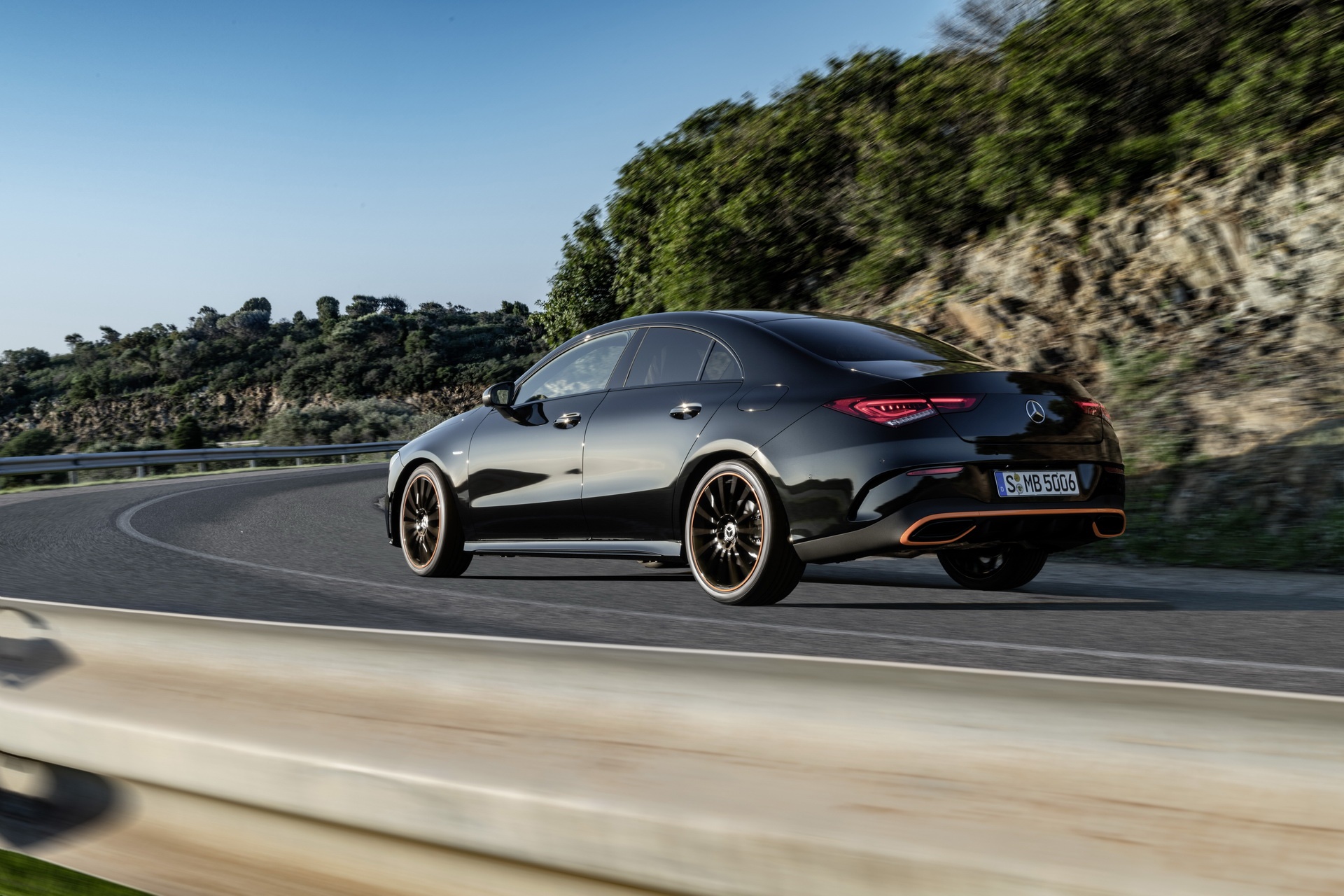 giá bán Mercedes-Benz CLA 2019 ảnh 3 gia ban Mercedes-Benz CLA 2019 anh 3