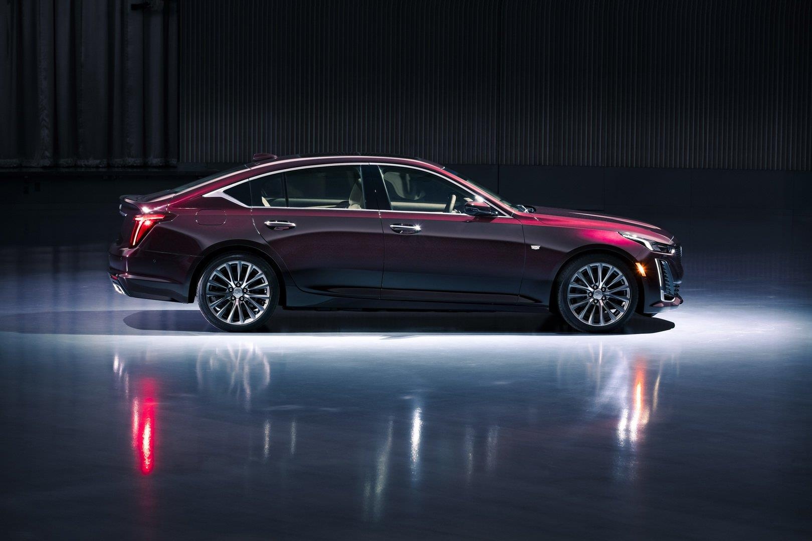 Cadillac CT5 lộ diện ảnh 6 Cadillac CT5 lo dien anh 6