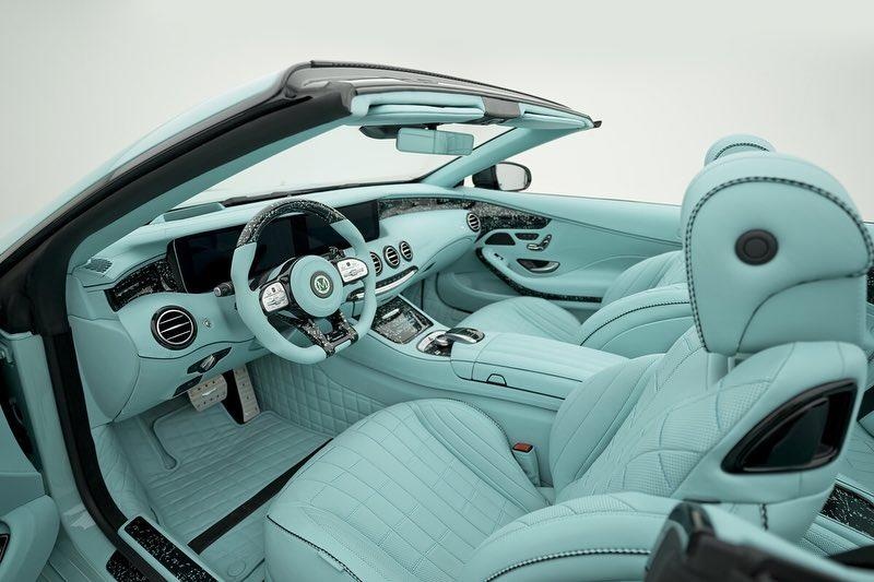 mui trần Mercedes-AMG S63 độ sơn màu đặc biệt ảnh 4 mui tran Mercedes-AMG S63 do son mau dac biet anh 4
