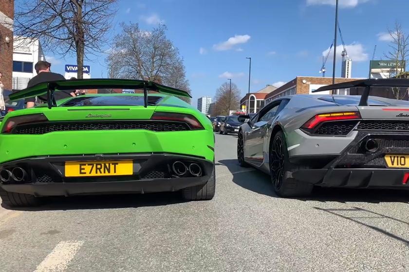 Si voi dam dong, dam nat sieu xe Lamborghini Huracan Performante hinh anh