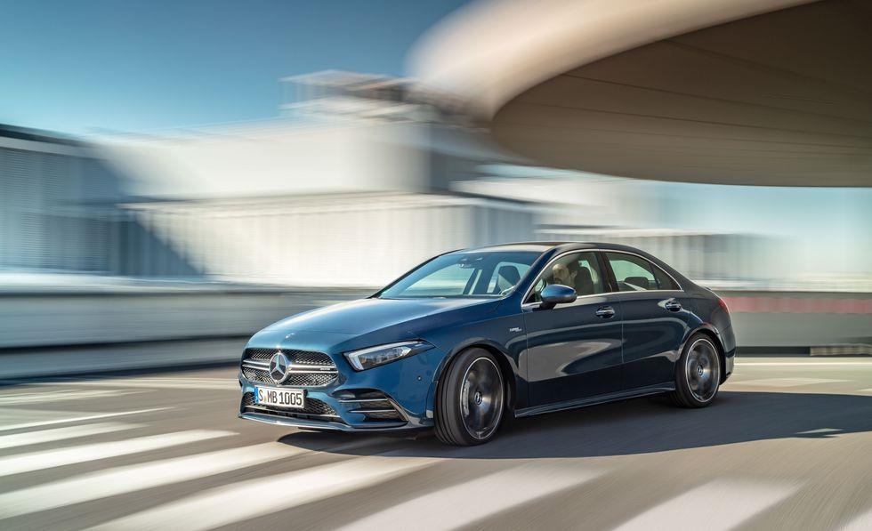sedan gia re Mercedes AMG A35 2020 lo dien anh 10